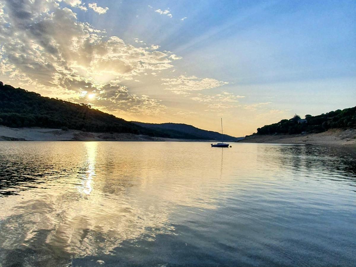 Retiro Chic Frente Al Lago - A 1 Hora De Madrid, Pantano De San Juan San Martín de Valdeiglesias Εξωτερικό φωτογραφία